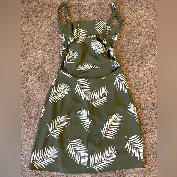 Green Palm Print Dress - Picture 2 of 4